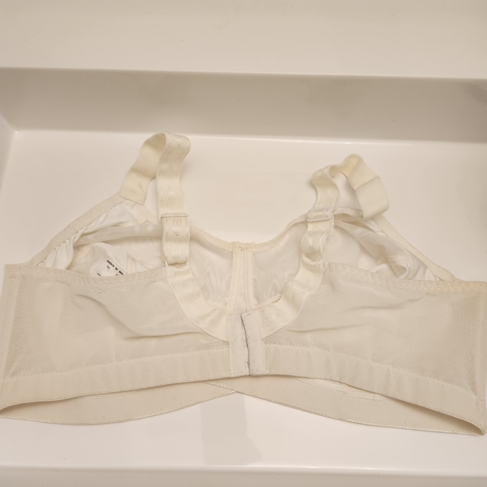 Elomi Bra Size 42E - Picture 3 of 4